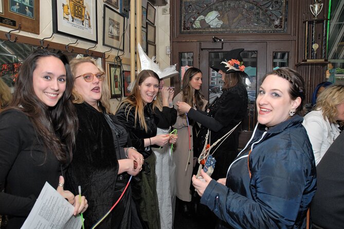 Haunted Seattle Booze and Boos Ghost Walking Tour - The guides are the tour’s biggest asset