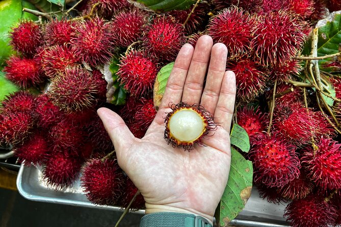 Hawaii Off The Beaten Path Food Tour - Manapua in downtown Honolulu