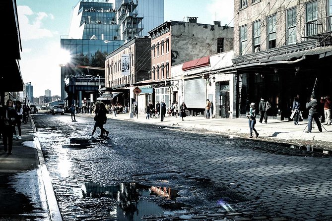 High Line and Chelsea Small Group Tour - The Meatpacking District at the finish