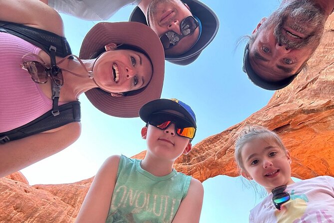 HIGHLY RATED Arches National Park Sightseeing Tour From Moab Utah - The Windows: Arches’ most concentrated display