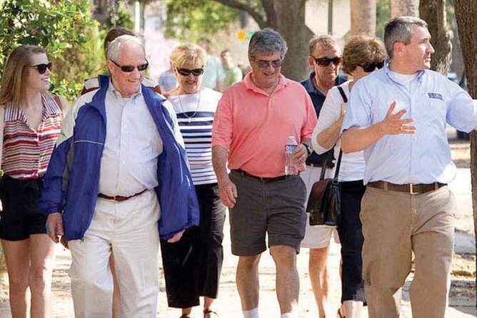 Historic Charleston Walking Tour: Rainbow Row, Churches, and More - Why this two-hour walk works well