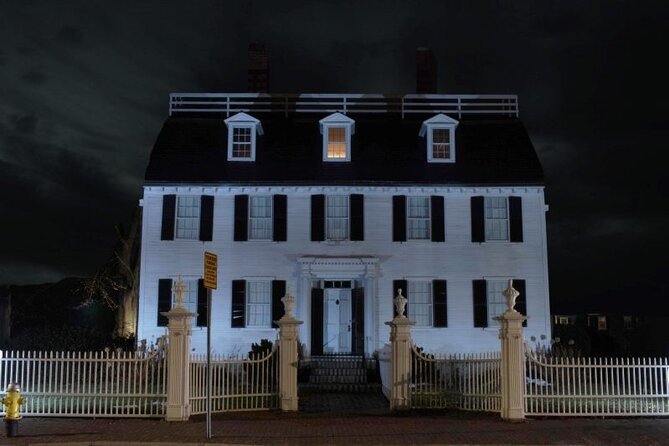 History and Hauntings of Salem Guided Walking Tour - Hamilton Hall and Salem’s architectural finish