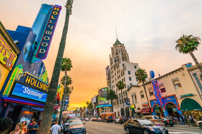 Hollywood and Celebrity Homes Bus Tour - What this two-hour Hollywood tour really offers