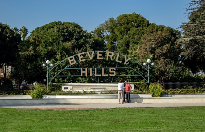 Hollywood Open Bus Tours - Beverly Hills, the hotel, and the ten-minute photo break