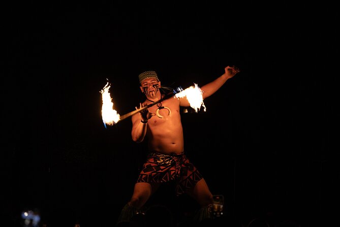 Honolulu: Ka Moana Lūʻau at Aloha Tower – Oceanfront Luau Show - Ocean views, marina surroundings, and the question of authenticity