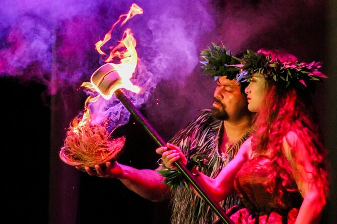 Honolulu: Ka Moana Lūʻau at Aloha Tower – Oceanfront Luau Show - Seating is the detail that can make or break the show