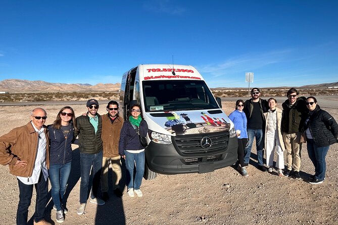 Hoover Dam with Walk On Top Tour and Seven Magic Mountains Stop - Key details before you book