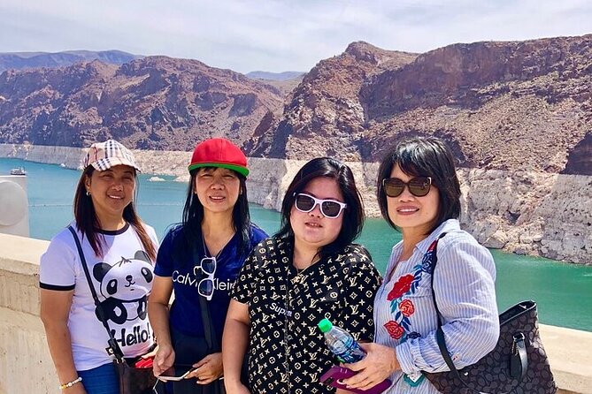 Hoover Dam with Walk On Top Tour and Seven Magic Mountains Stop - Guides can shape the whole experience