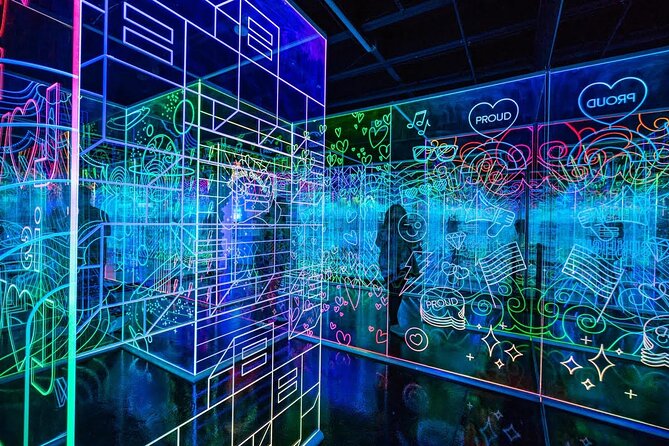 Hopscotch San Antonio Immersive Art Experience - The Ball Pit and Trampoline Room