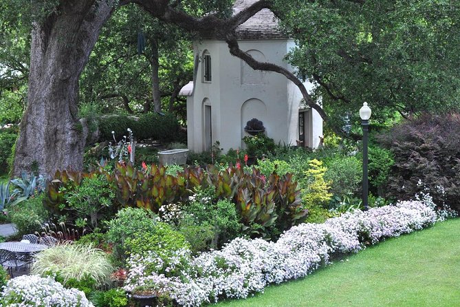 Houmas House Estate and Gardens Guided Tour - The rooms, antiques, and Bette Davis connection