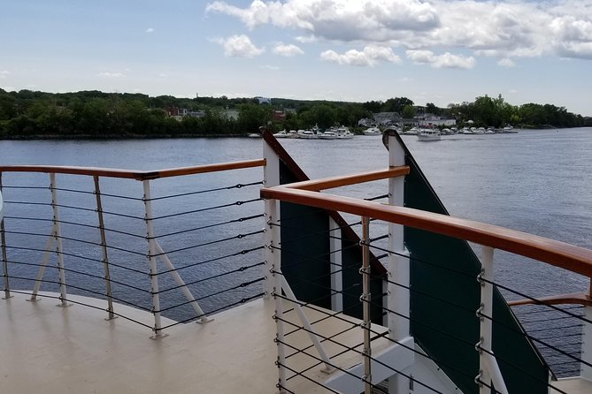 Hudson River Sightseeing Cruise from Albany - How good is the narration?