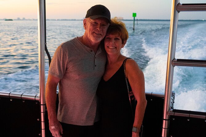 Island Sunset and Skyway Light Show - 3hr Boat Cruise in St. Pete - Drinks, music, and comfort on board
