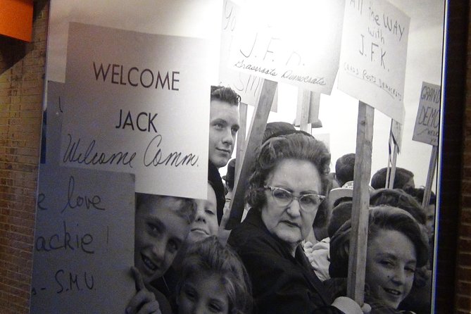 JFK Assassination Tour with Lee Harvey Rooming House - The guide makes or breaks the experience