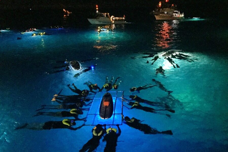 Kailua Kona: Night Manta Ray Adventure on the Big Island - From safety briefing to the boat ride