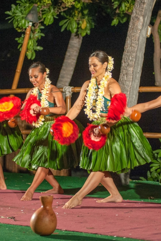 Kailua-Kona: Voyagers of the Pacific Luau with Buffet Dinner - The Imu Ceremony and an important current change