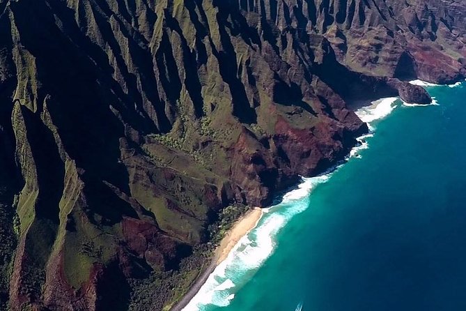 Kauai Deluxe Sightseeing Flight - Hanalei Bay and the Waterfalls of the North