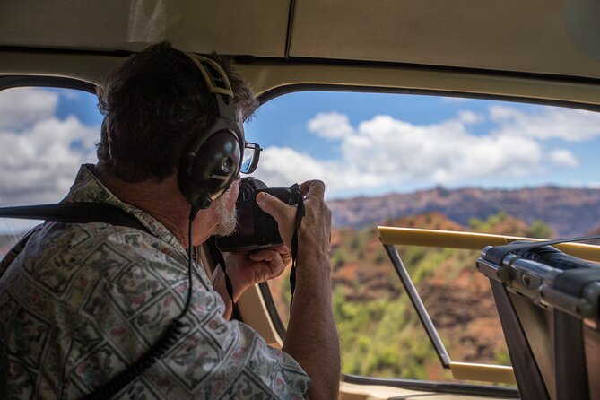 Kauai Deluxe Waterfall Safari: Helicopter Tour - Waterfalls, movie country, and the interior valleys
