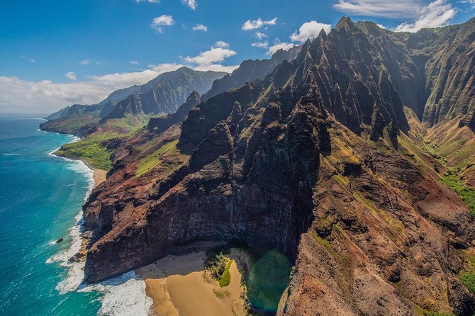 Kauai Eco Adventure Helicopter Tour - Why seeing Kauai by helicopter makes sense
