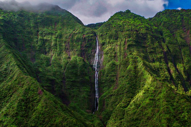 Kauai Eco Adventure Helicopter Tour - The resort coast and a famous South Pacific pier