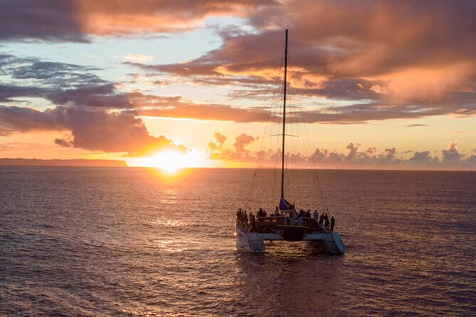 Kauai: Leila Na Pali Sunset Dinner Sail - The Na Pali coast from the water