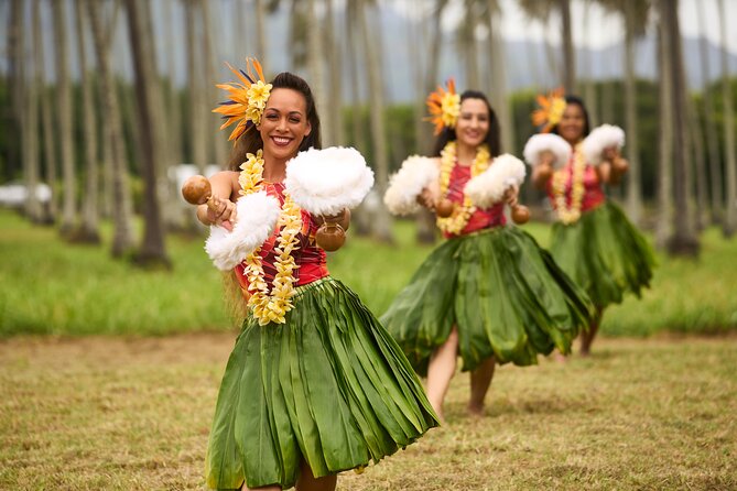 Kauai: Luau Ka Hikina Admission with Dinner and Lei Greeting - The Buffet Dinner: Plenty of Food, Mixed Opinions