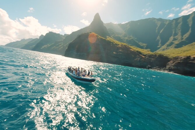 Kauai: Nā Pali Coast Zodiac Raft Expedition and Snorkeling - Snorkeling, swimming, and the limits of the water stop