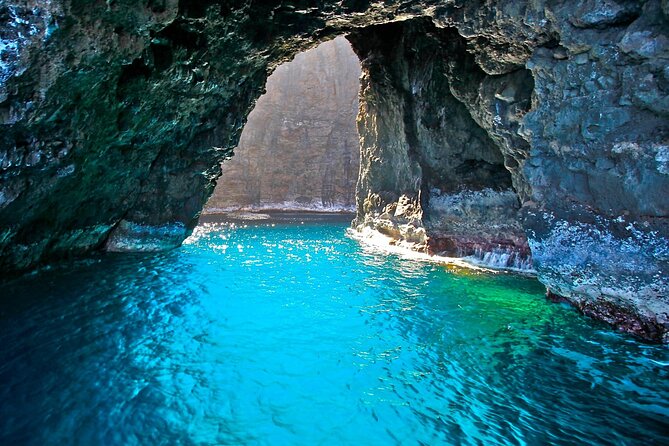 Kauai: Nā Pali Coast Zodiac Raft Expedition and Snorkeling - Sea caves are possible, not promised