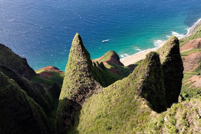 Kauai: Na Pali Sunset & Sightsee Boat Tour - Whales, dolphins, turtles, and the luck factor