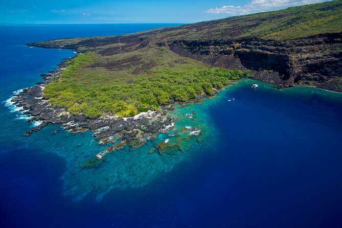 Kealakekua Bay Afternoon Snorkel: Family Fun on the Kona Coast - Snacks, onboard comfort, and the ride home