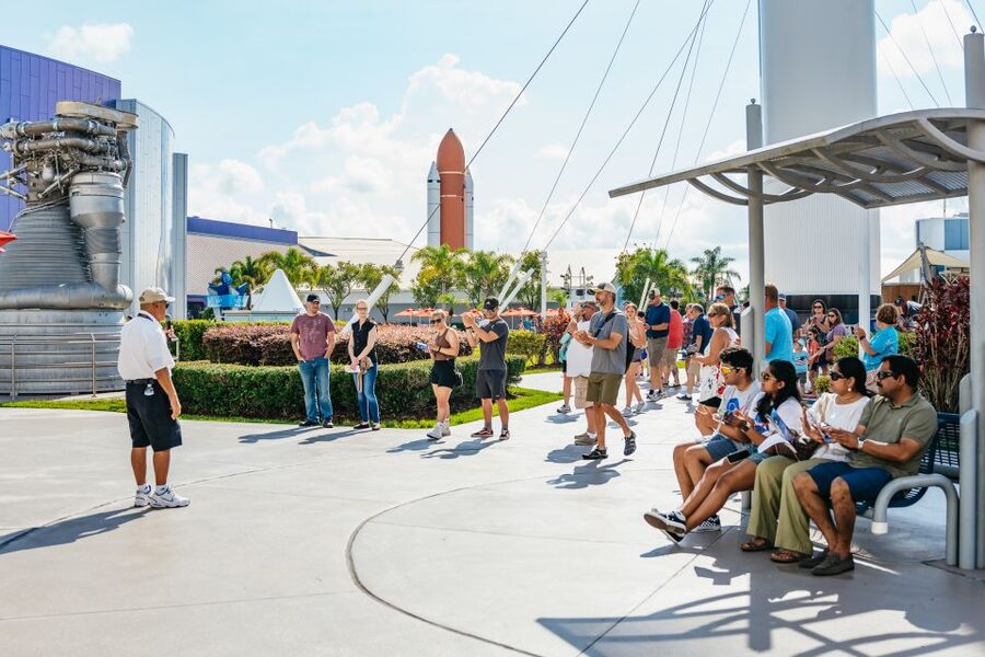 Kennedy Space Center: Entry Ticket with Explore Bus Tour - Apollo and Saturn V: the emotional center of the visit