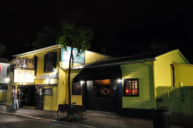 Key West Haunted Pub Crawl and Ghost Tour with Free T-Shirt - Why this Key West ghost tour works after dark