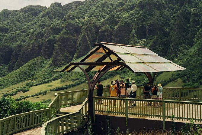 Kualoa Ranch Jurassic Adventure Tour - Movie trivia with a real sense of place
