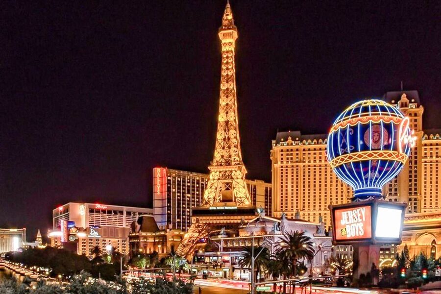 Las Vegas: Eiffel Tower Viewing Deck Entrance Ticket - The 90-second ride to 460 feet