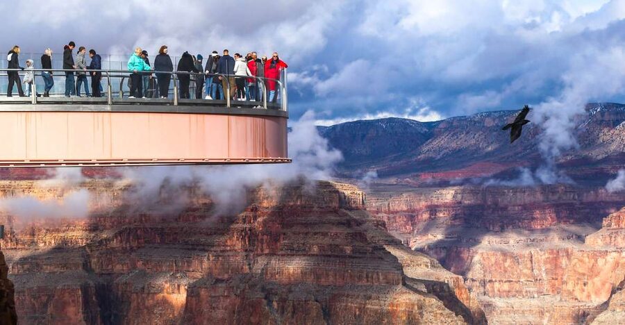 Las Vegas: Grand Canyon West & Hoover Dam Tour + Breakfast - Early pickup and the long desert ride