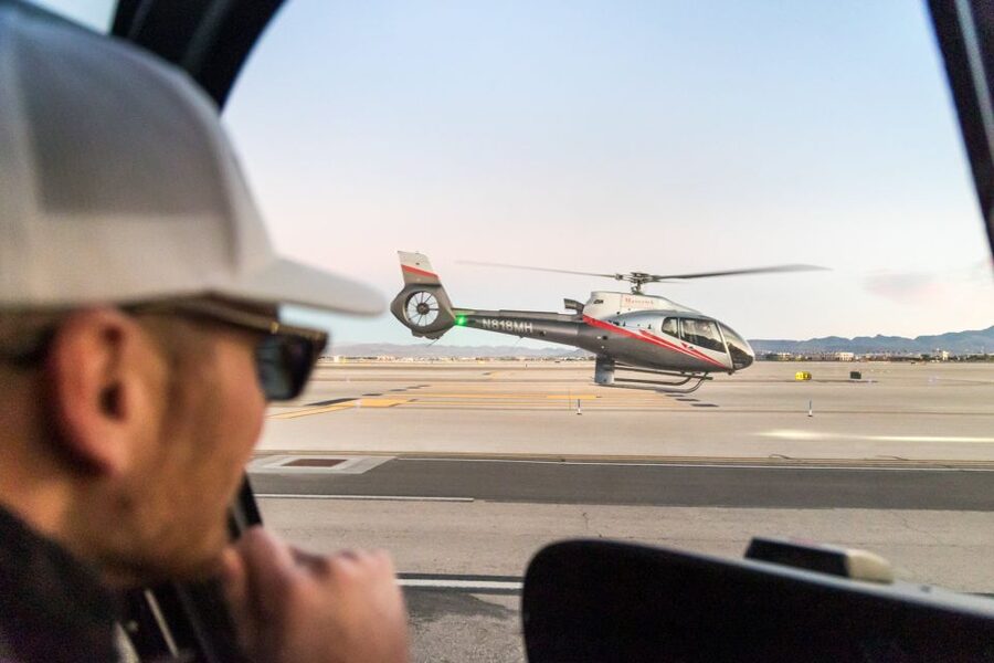 Las Vegas: Helicopter Night Flight over the Strip - Why the night flight is worth choosing