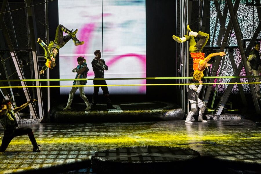 Las Vegas: Michael Jackson ONE by Cirque du Soleil Ticket - Acrobatic skill is the main event