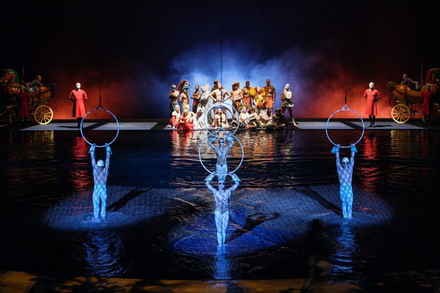 Las Vegas: “O” by Cirque du Soleil at Bellagio - Who should book O at Bellagio?