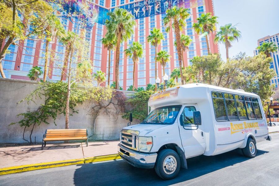 Las Vegas: Pawn Stars, Counts Kustoms, Shelby American Tour - Gold and Silver Pawn Shop, the tour’s main television stop
