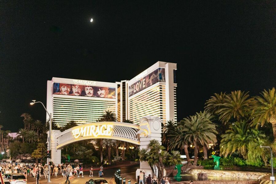 Las Vegas: Sightseeing Night Tour by Open-top Bus - How to use the tour as your first-night plan