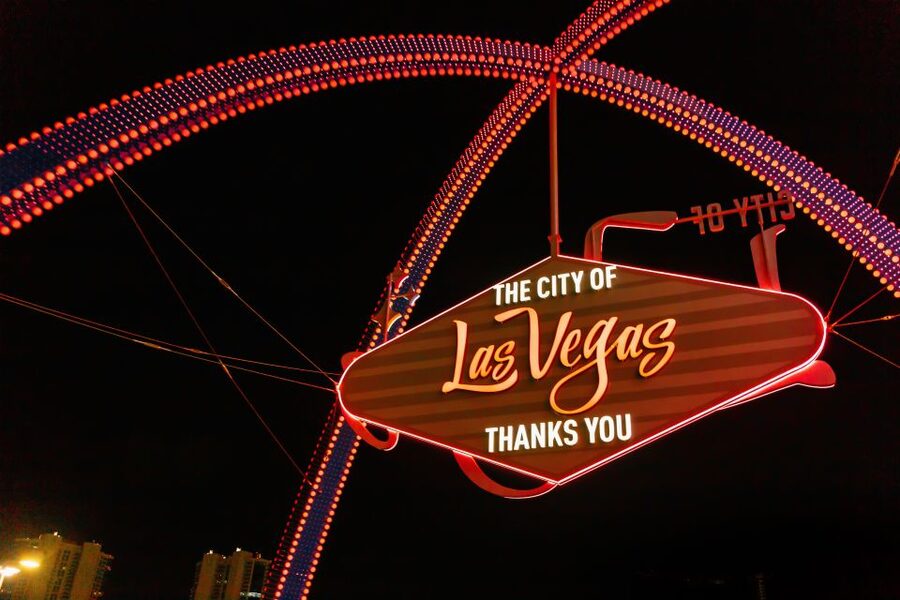 Las Vegas: Sightseeing Night Tour by Open-top Bus - History, audio, and the human guide