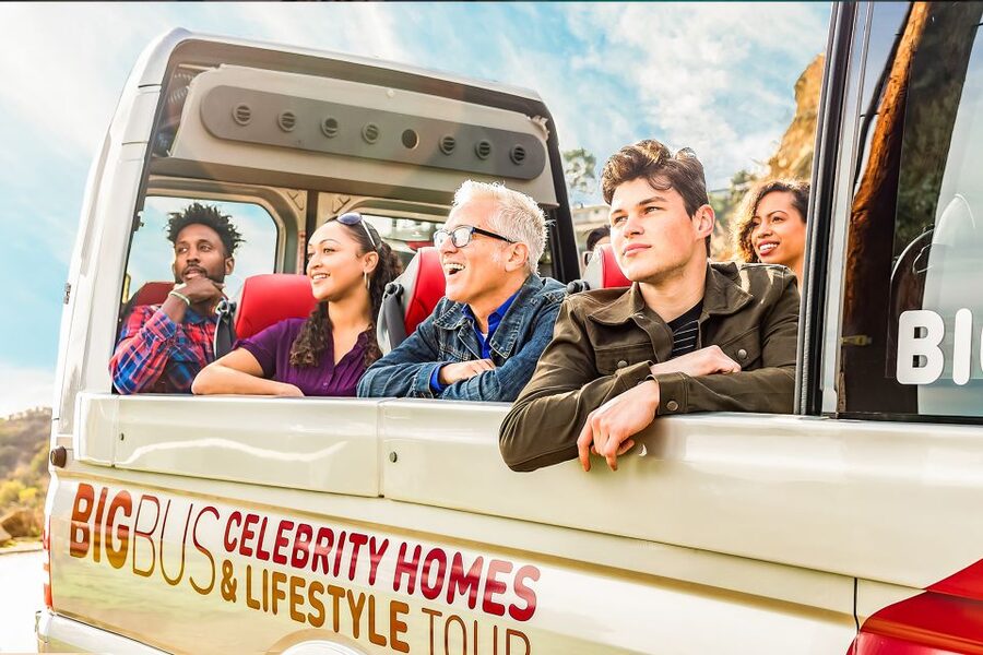 Los Angeles: All-Inclusive Pass Plus with Universal Studios - Add the coast and the water