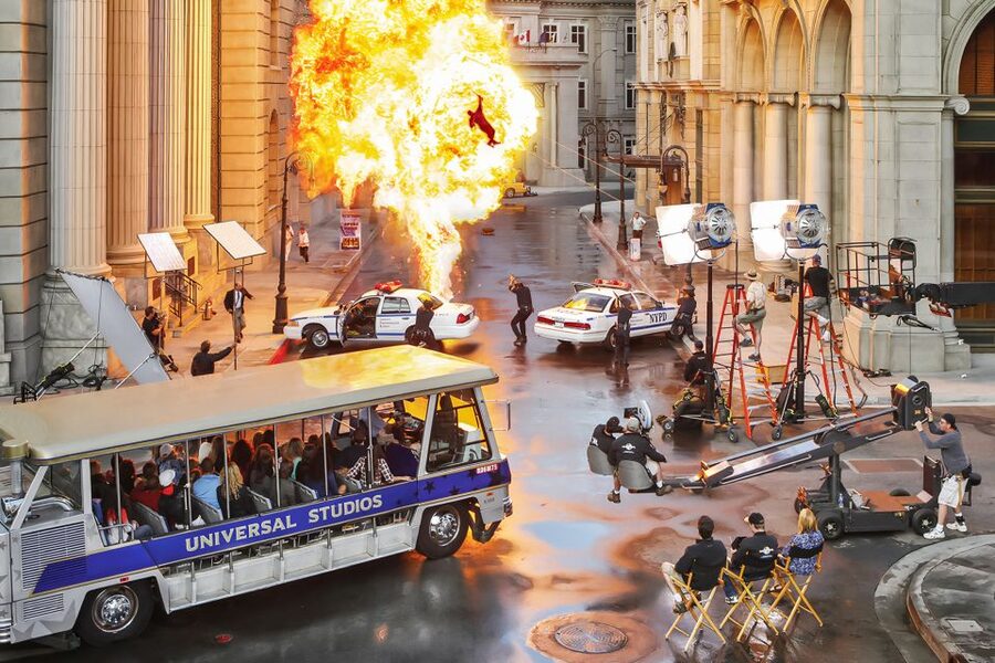Los Angeles: All-Inclusive Pass Plus with Universal Studios - The Hollywood Sign walk and city tours
