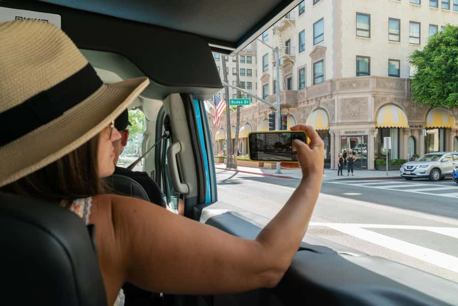 Los Angeles: Celebrity Homes and Hollywood Open-Air Bus Tour - Celebrity homes and filming locations