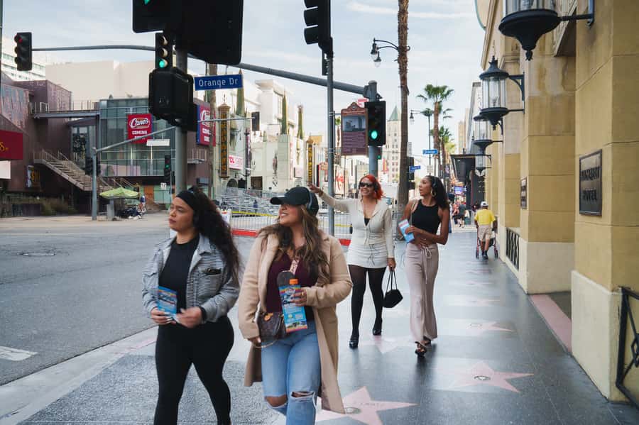 Los Angeles: Half-Day Best of LA Tour - Santa Monica Pier: 45 minutes by the Pacific