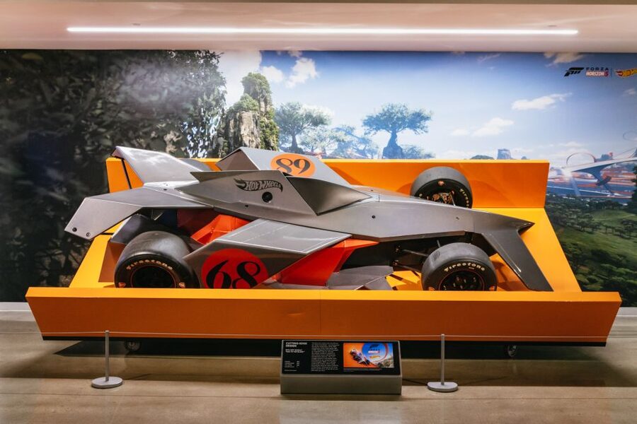 Los Angeles: Petersen Automotive Museum Admission Ticket - Getting there and handling the visit