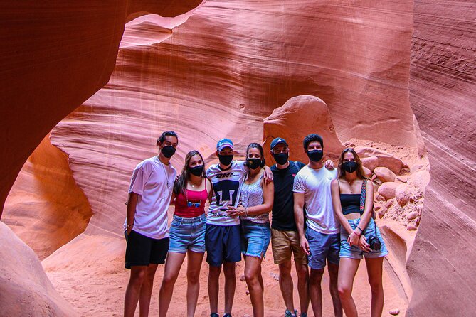 Lower Antelope Canyon Hiking Tour - Group size, timing, and the pace inside