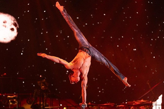 Mad Apple by Cirque du Soleil at New York New York Hotel and Casino - Where the acrobatics shine