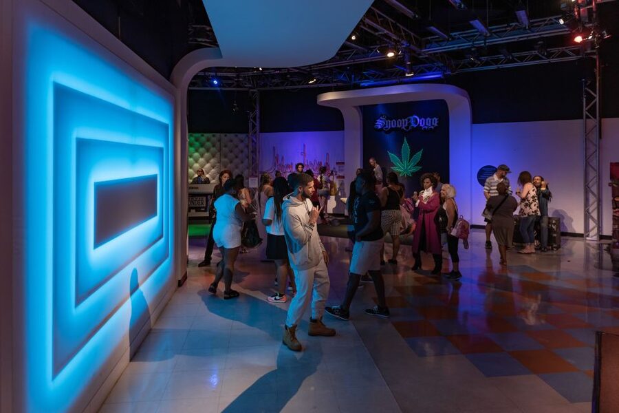Madame Tussauds Wax Museum Las Vegas - The Speakeasy and Las Vegas party mood