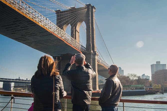 Manhattan Architecture Yacht Cruise - The Lower East Side and the East River bridges