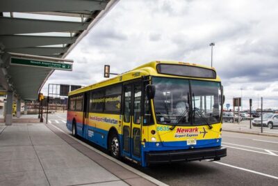 Manhattan: Bus Transfer from/to Newark Airport